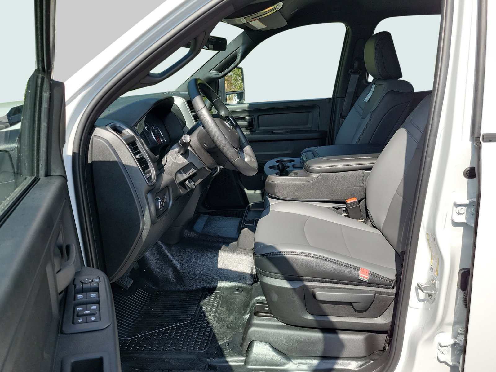New 2027 RAM 3500 Tradesman AWD/4WD image 25
