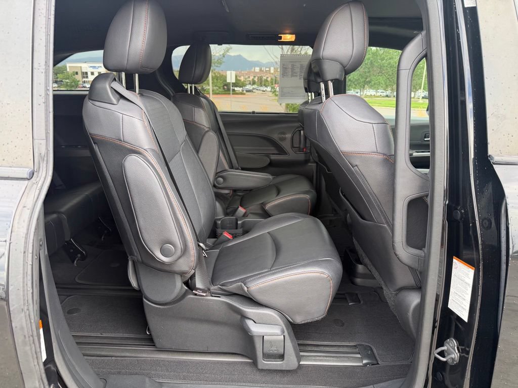 Used 2023 Toyota Sienna XSE w/ XSE Plus Package AWD/4WD image 26
