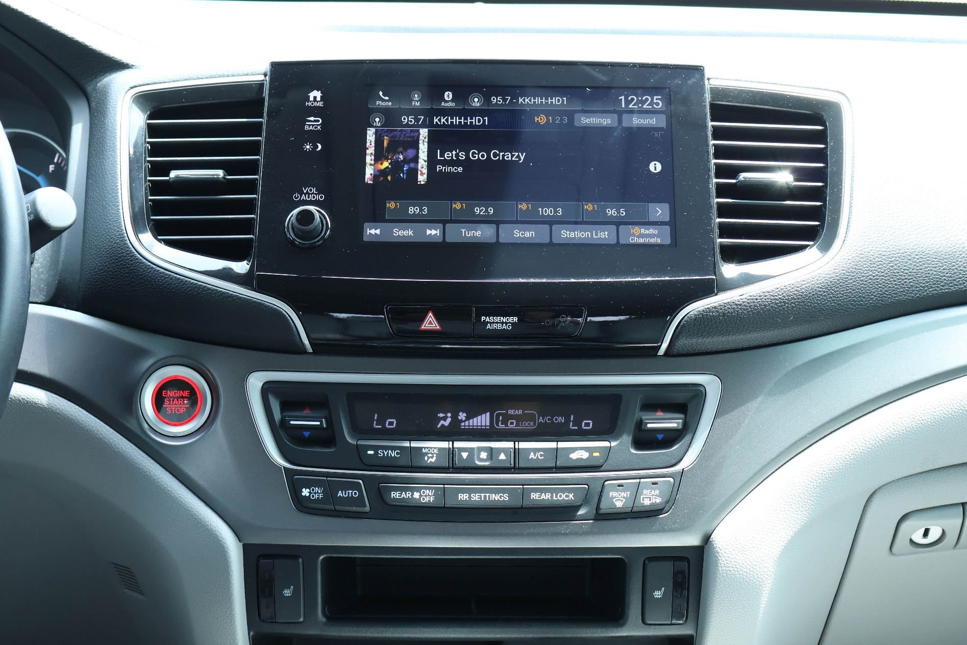 Used 2021 Honda Pilot Special Edition image 16