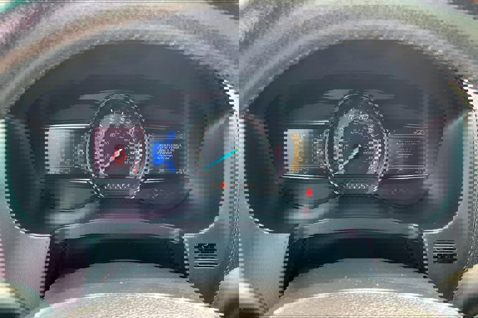 Used 2016 Ford Explorer XLT w/ Equipment Group 202A image 25