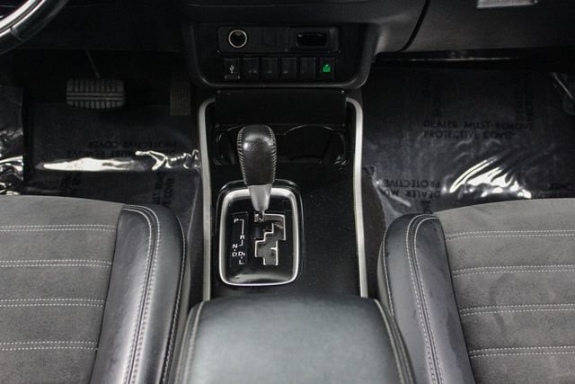 Used 2020 Mitsubishi Outlander SE FWD image 23