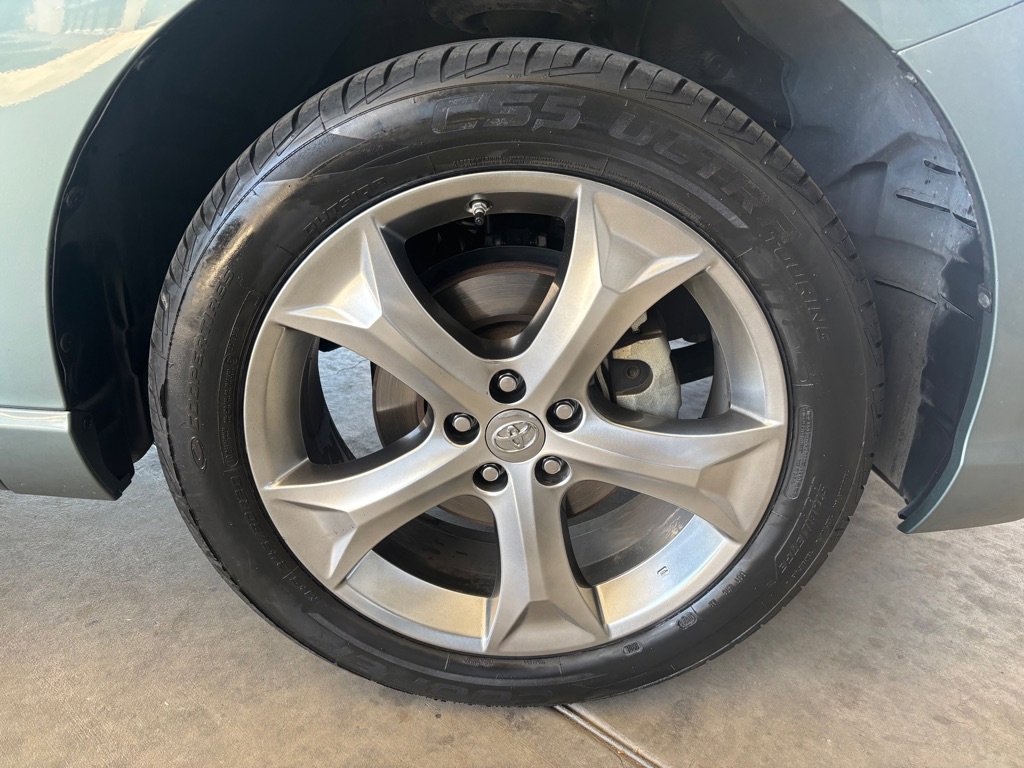 Used 2011 Toyota Venza w/ Leather Pkg FWD image 57