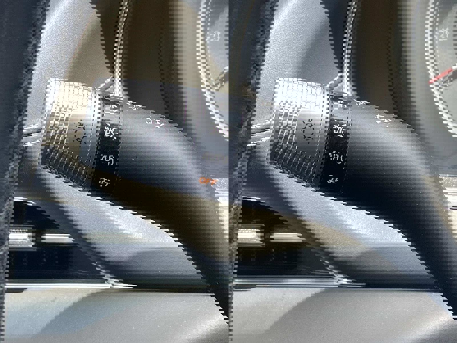 Used 2024 Genesis GV80 2.5T image 23