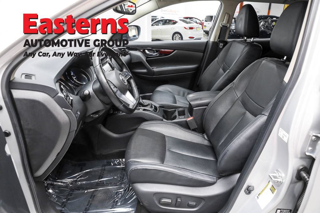 Used 2022 Nissan Rogue Sport SL w/ Premium Package AWD/4WD image 14