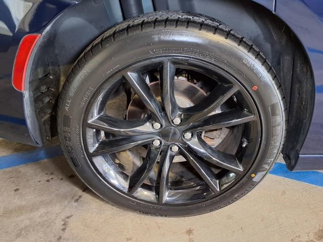 Used 2016 Dodge Charger SE w/ Blacktop Package image 23