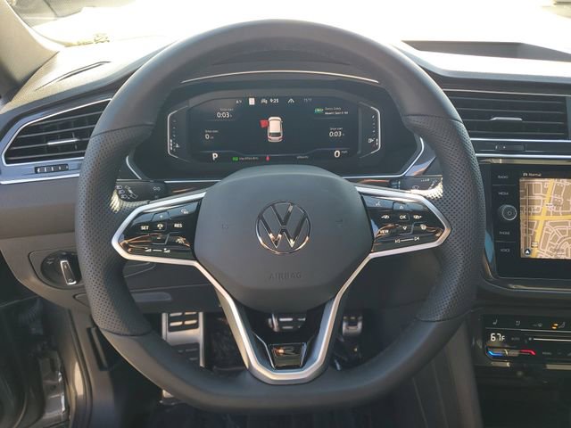 Certified 2024 Volkswagen Tiguan SEL R-Line image 21