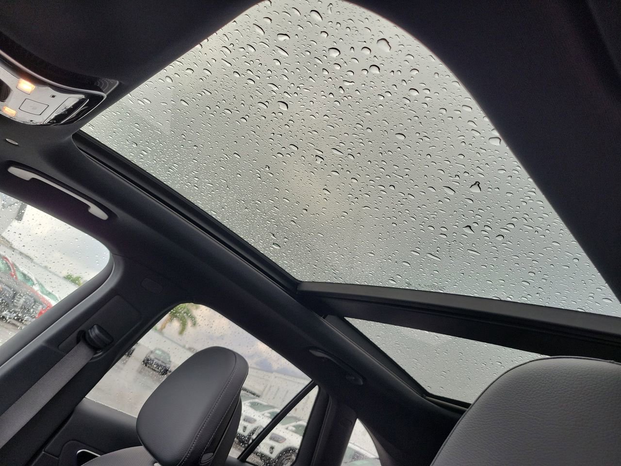 New 2026 Mercedes-Benz GLC 350e 4MATIC image 23