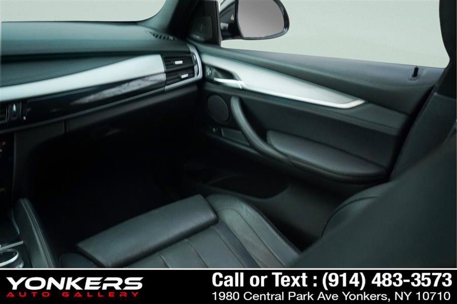 Used 2019 BMW X6 xDrive50i w/ M Sport Package image 50