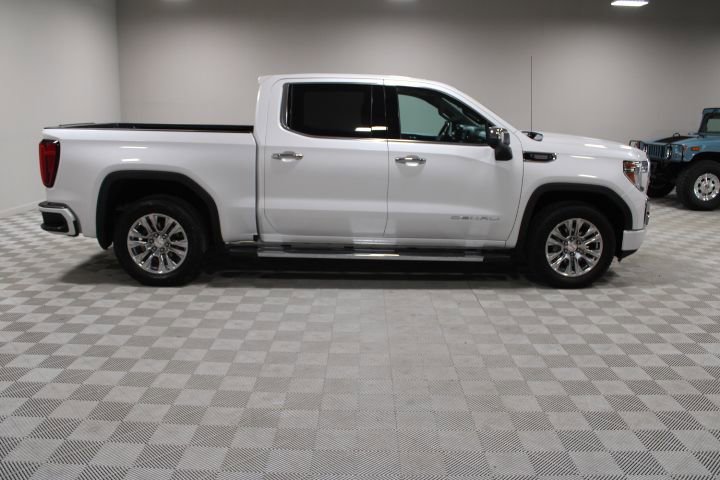 Used 2022 GMC Sierra 1500 Denali w/ Driver Alert Package II AWD/4WD image 12