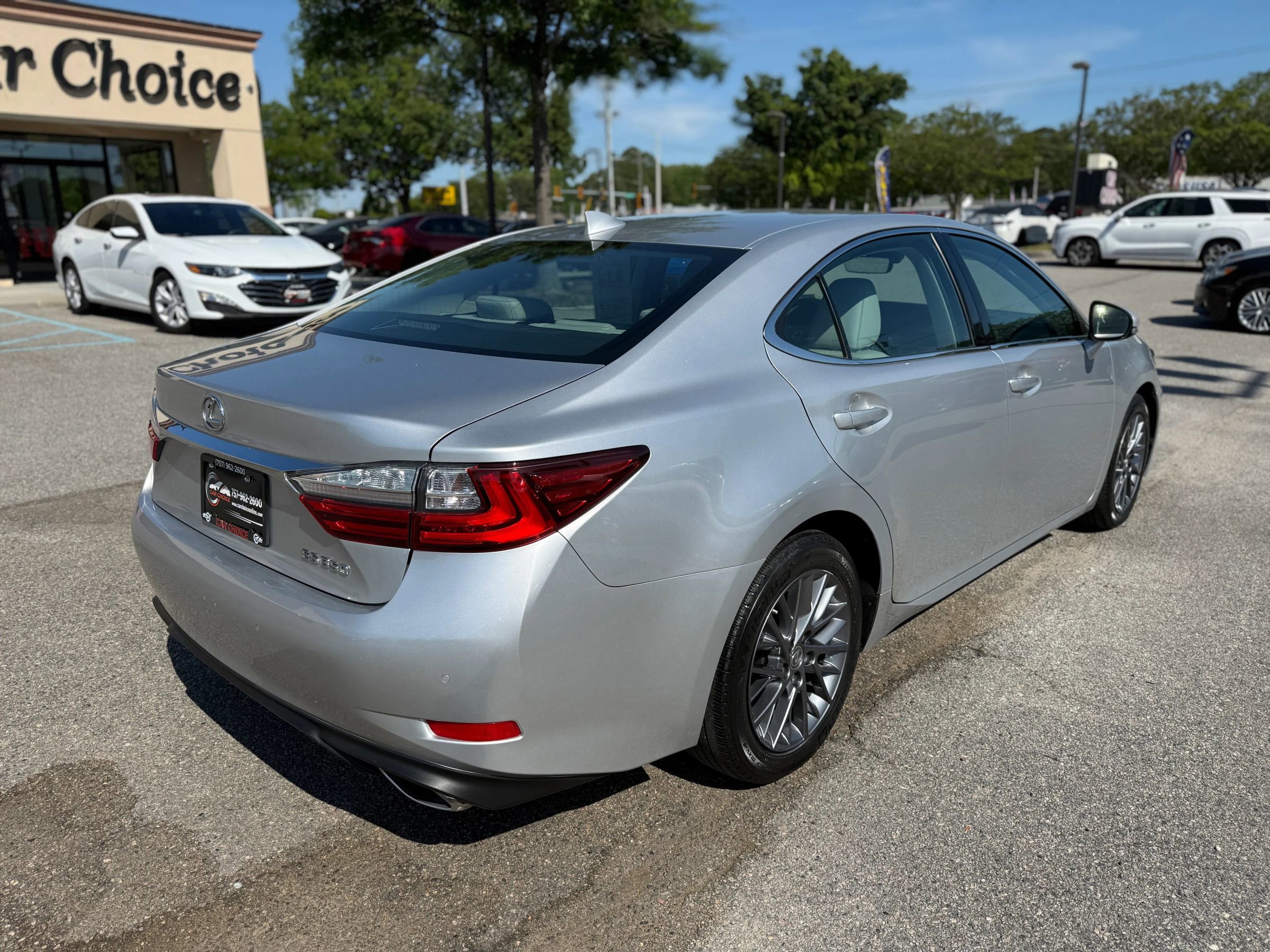 Used 2018 Lexus ES 350 w/ Navigation System Package image 7