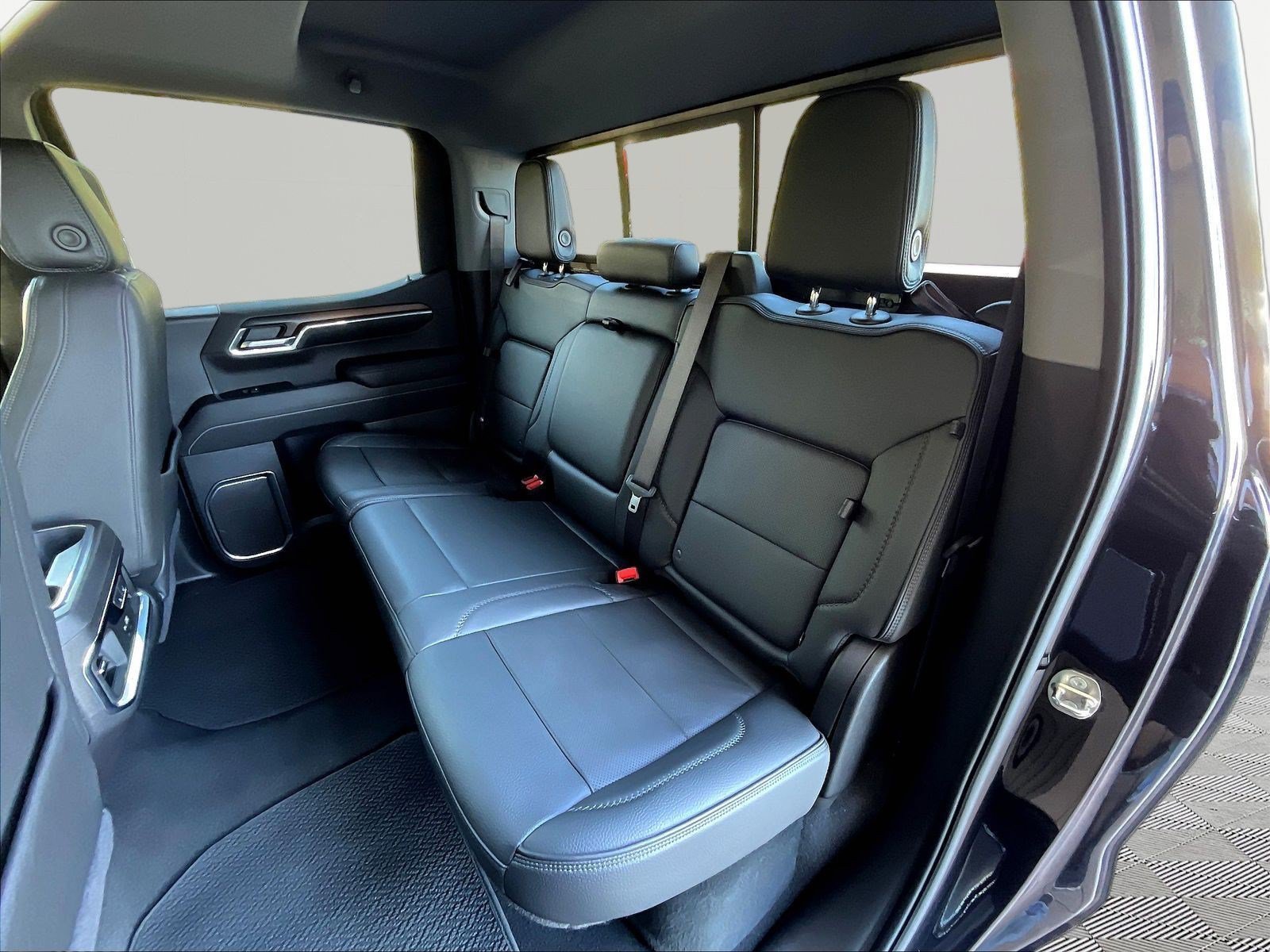 Used 2024 GMC Sierra 1500 Denali w/ Denali Reserve Package AWD/4WD image 23