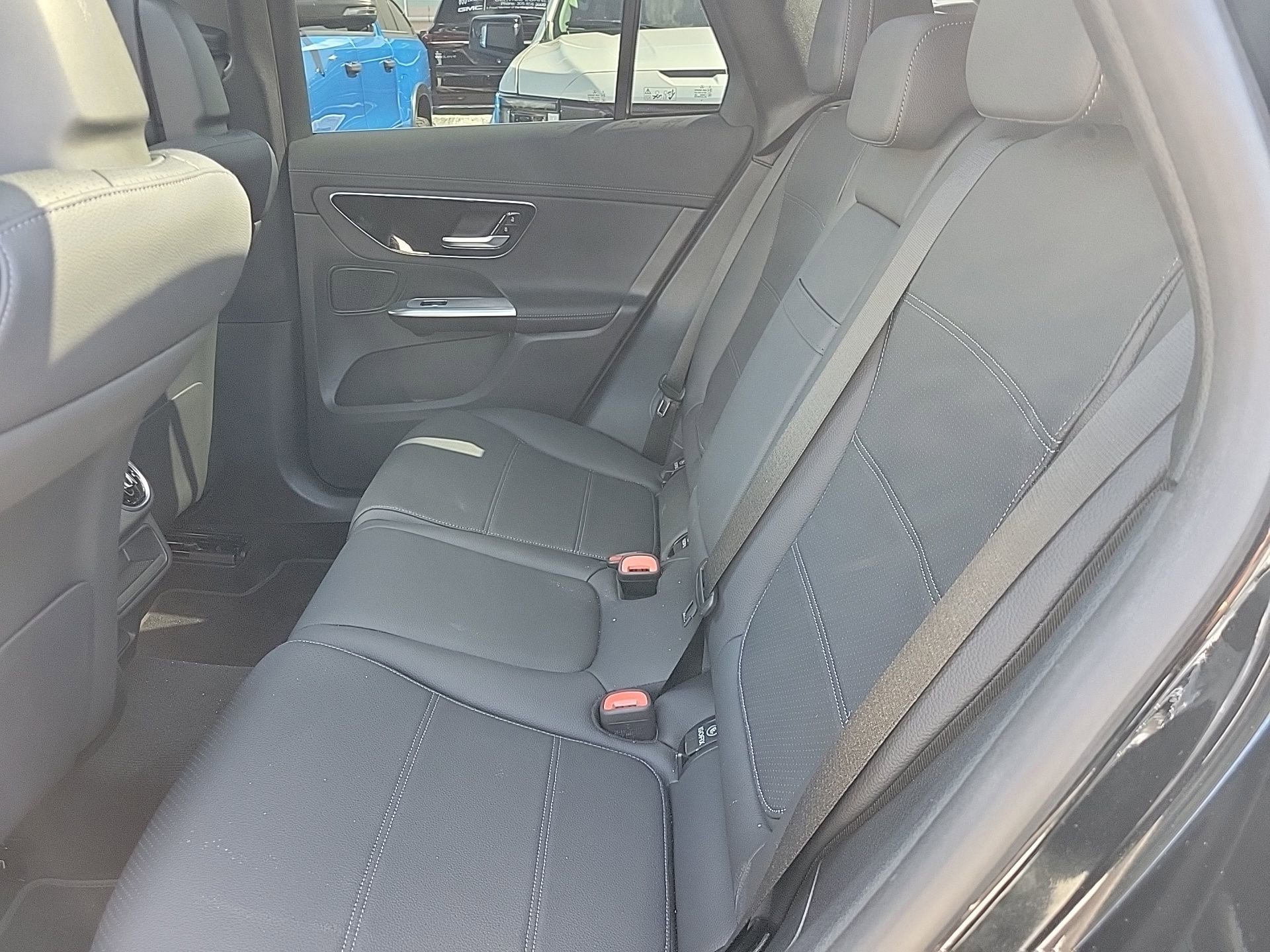 Used 2025 Mercedes-Benz GLC 300 image 21