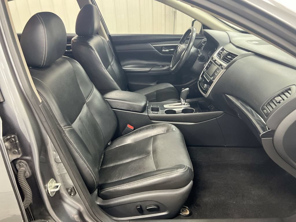 Used 2018 Nissan Altima 2.5 SL FWD image 21