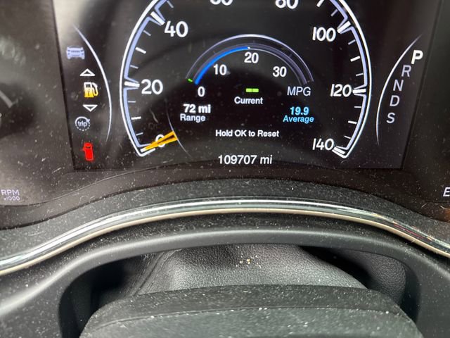 Used 2015 Jeep Grand Cherokee Altitude AWD/4WD image 20