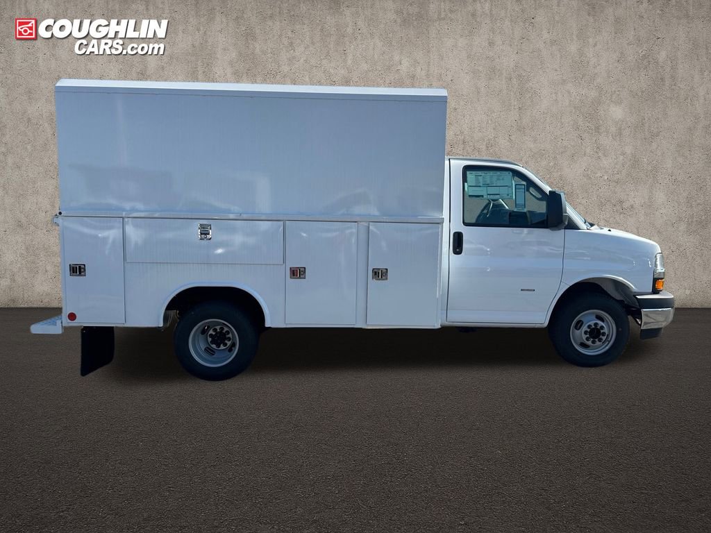 New 2025 Chevrolet Express 3500 Work Van w/ Power Convenience Package
