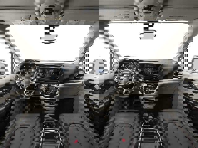 Used 2017 Chrysler Pacifica Limited image 8