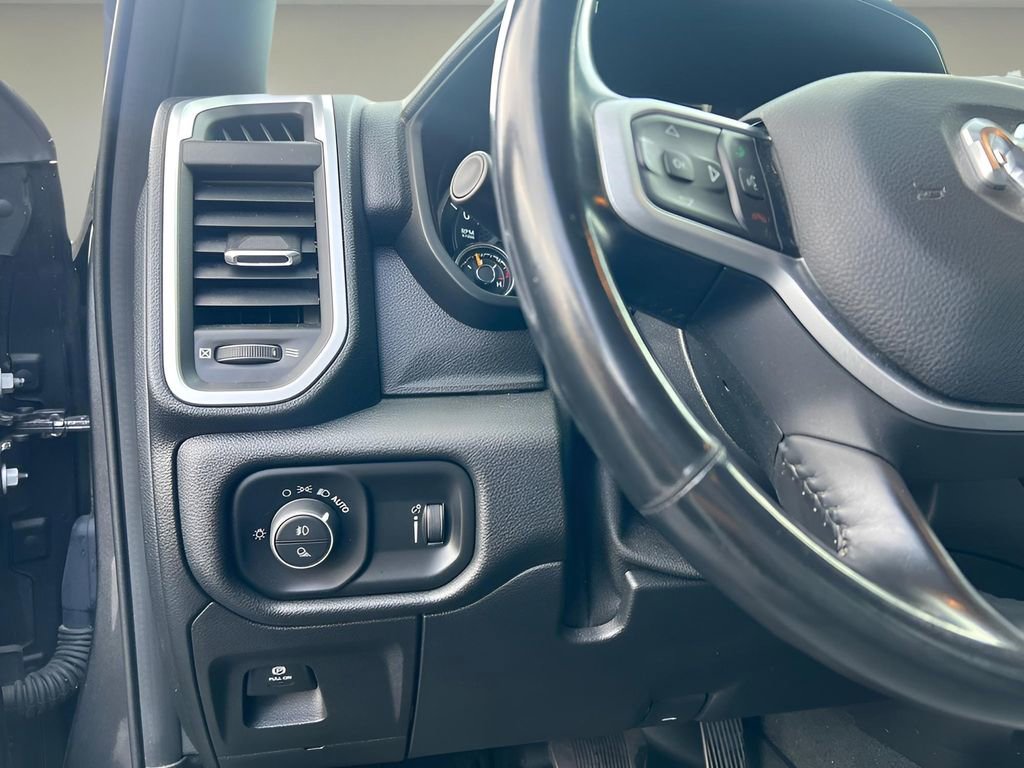 Used 2021 RAM 1500 Big Horn image 15