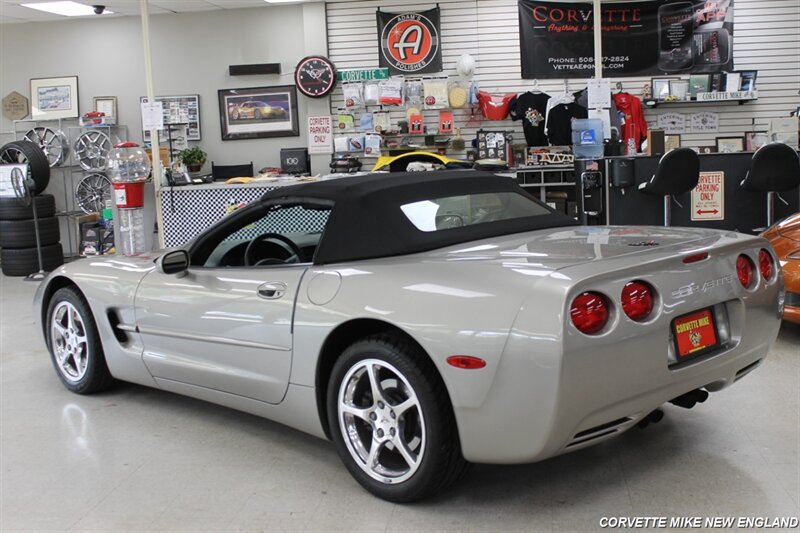 Used 2000 Chevrolet Corvette Convertible w/ Performance Handling Pkg RWD image 7