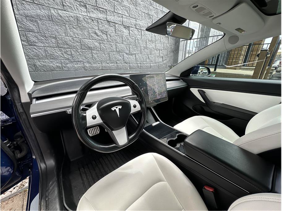 Used 2018 Tesla Model 3 Performance AWD/4WD image 2