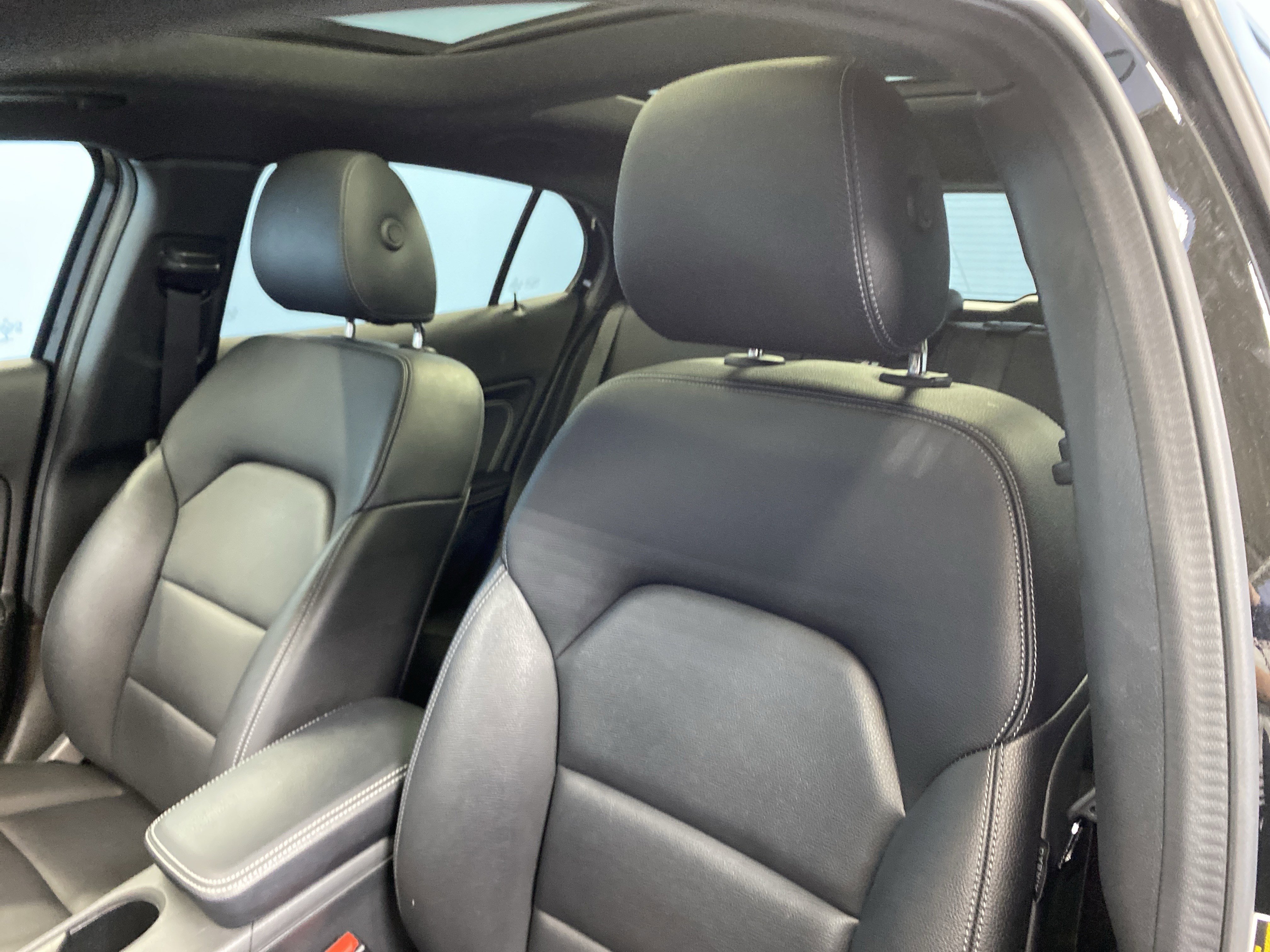 Used 2018 Mercedes-Benz GLA 250 4MATIC image 8