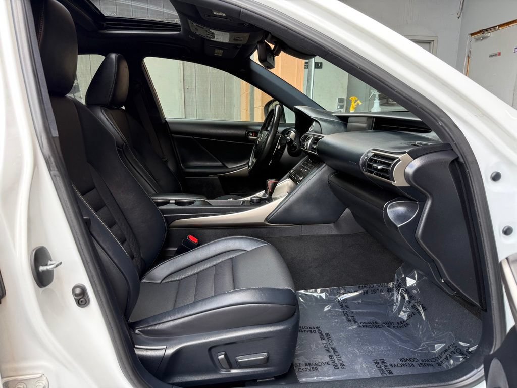 Used 2019 Lexus IS 300 F Sport w/ F Sport Package AWD/4WD image 18