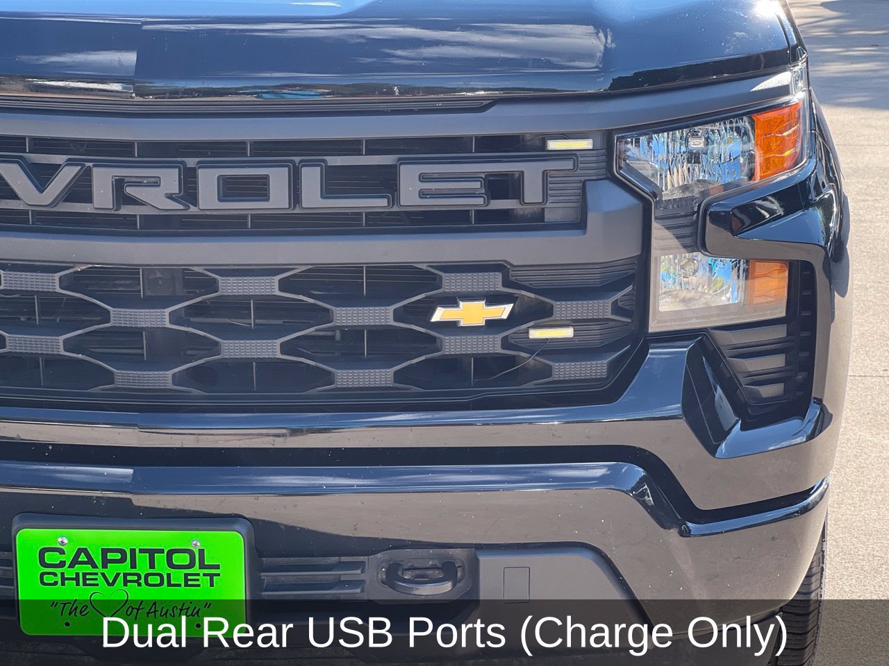 Used 2025 Chevrolet Silverado 1500 Custom w/ LPO, Dark Essentials Package RWD image 9