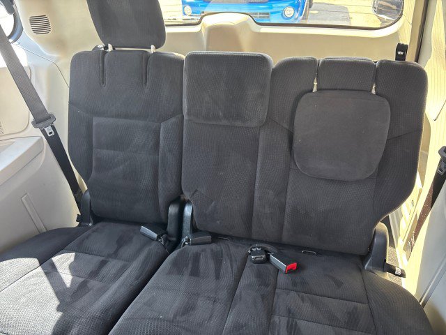 Used 2014 Dodge Grand Caravan American Value Package image 12