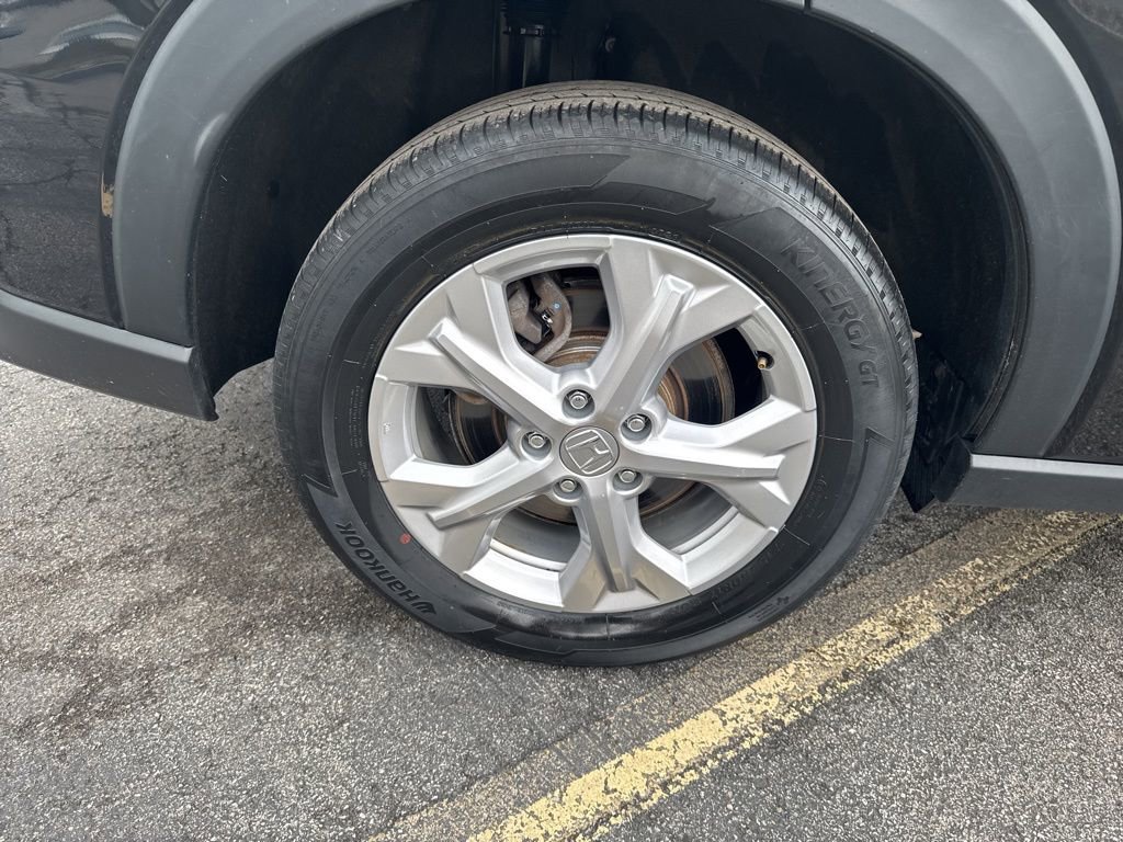 Certified 2023 Honda HR-V LX image 13