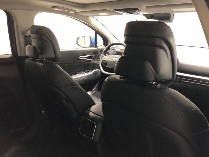 New 2026 Kia Sportage EX w/ EX Panorama Roof Package image 12