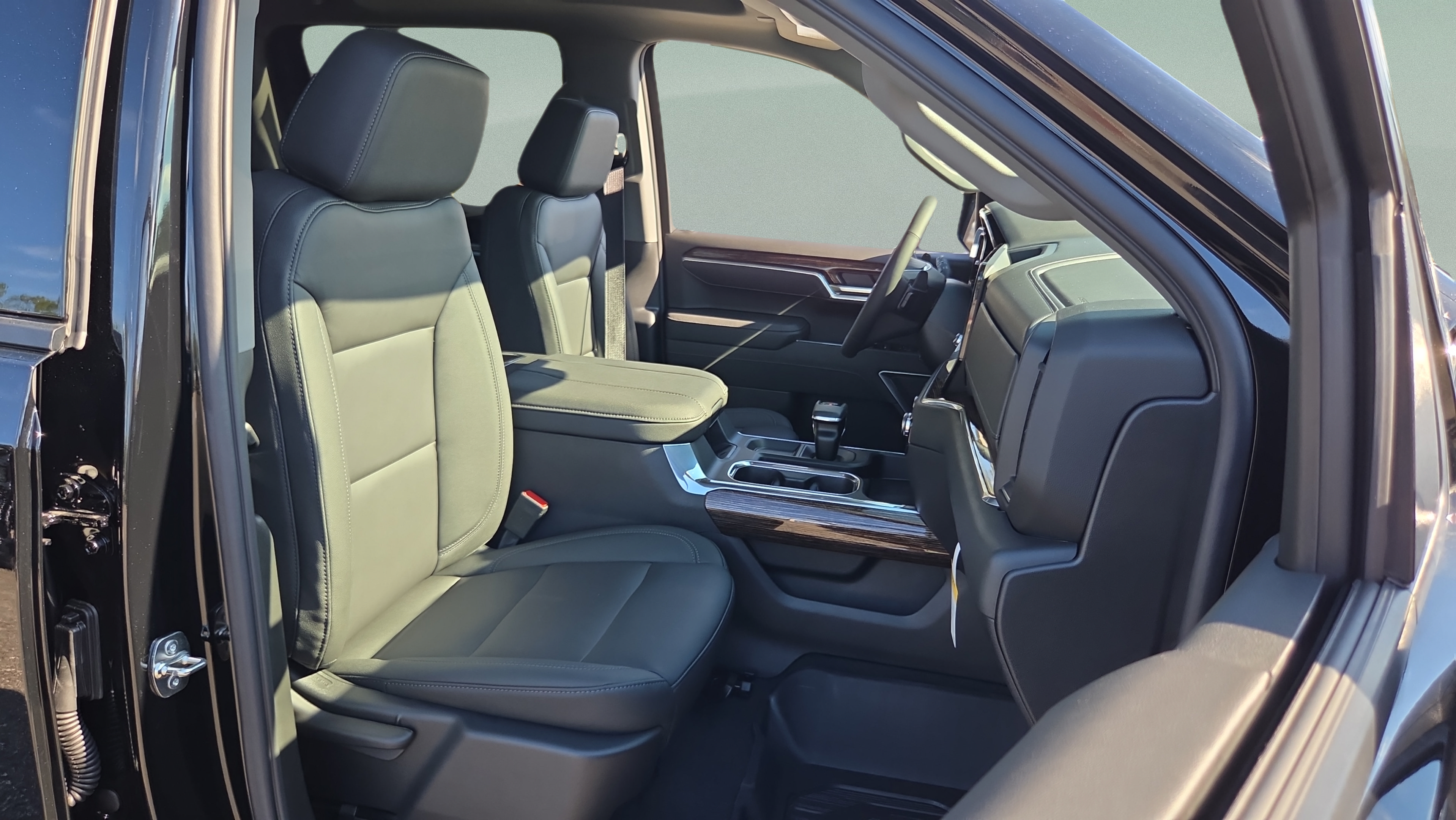 New 2026 GMC Sierra 1500 Elevation w/ Elevation Premium Package RWD image 15