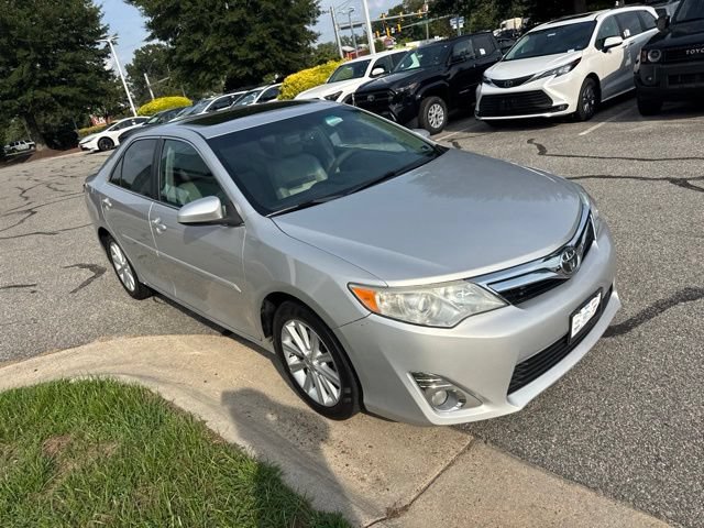 Used 2013 Toyota Camry XLE w/ Leather Pkg FWD image 5