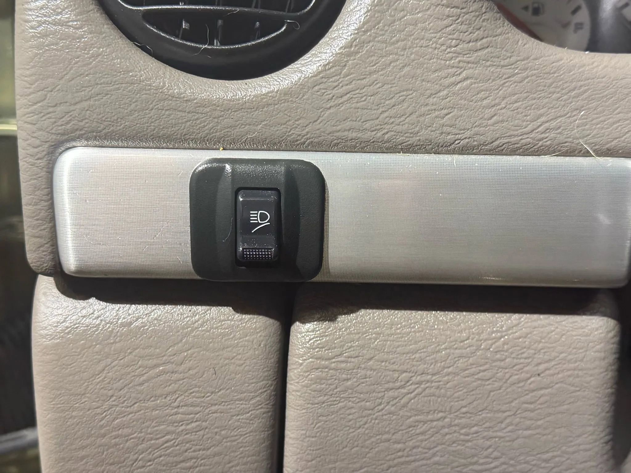 Used 2003 Jeep Liberty Renegade image 13