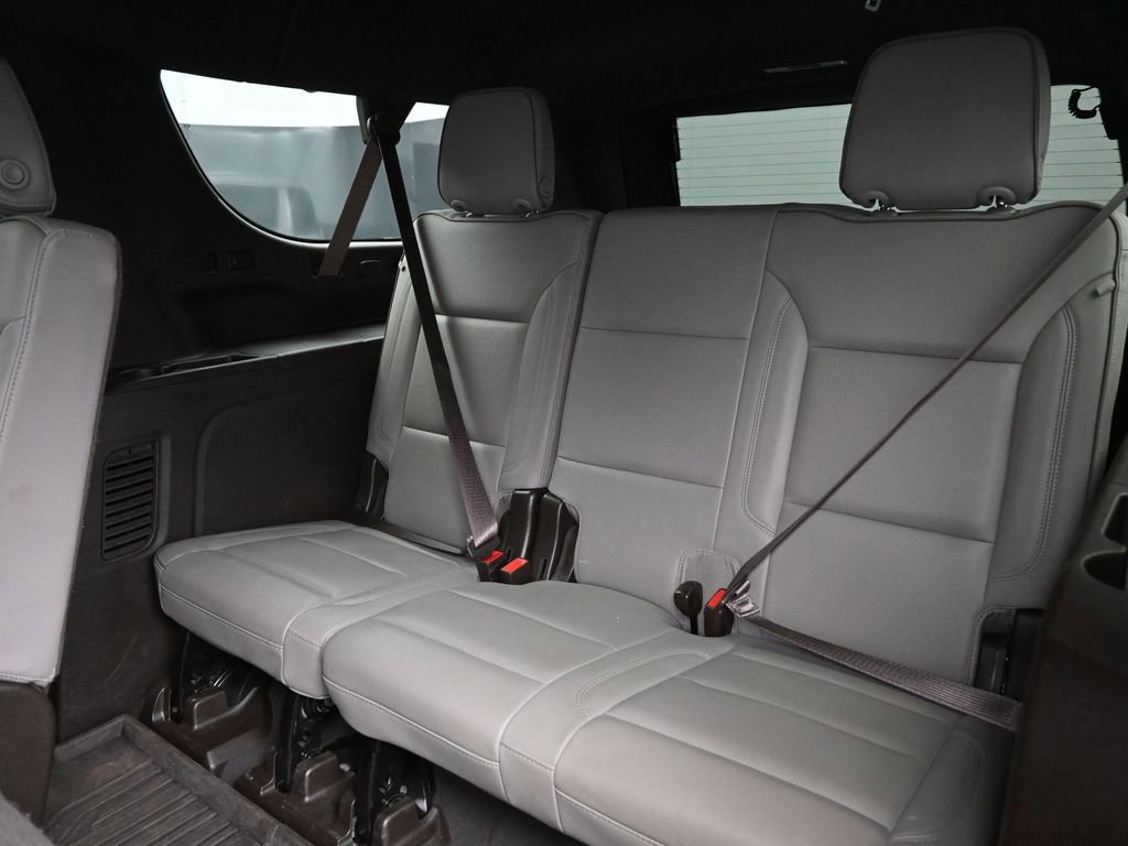 Used 2023 GMC Yukon XL SLT w/ SLT Luxury Package AWD/4WD image 35