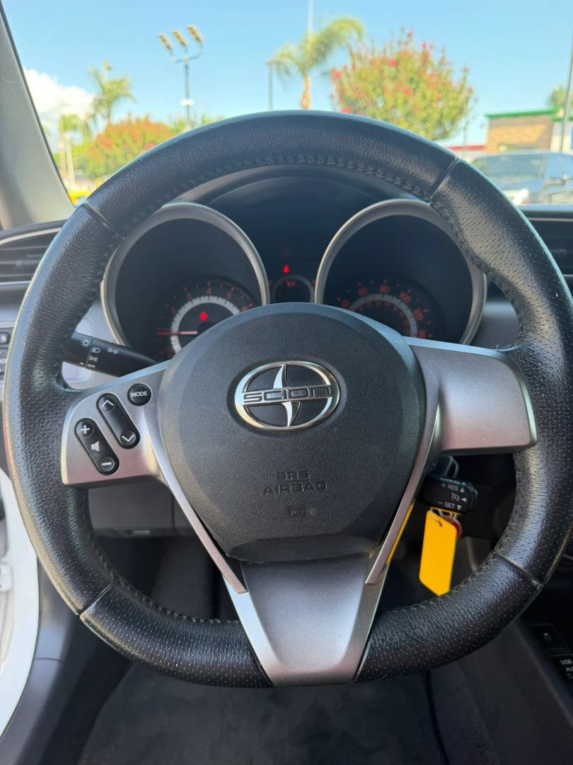 Used 2014 Scion tC FWD image 18