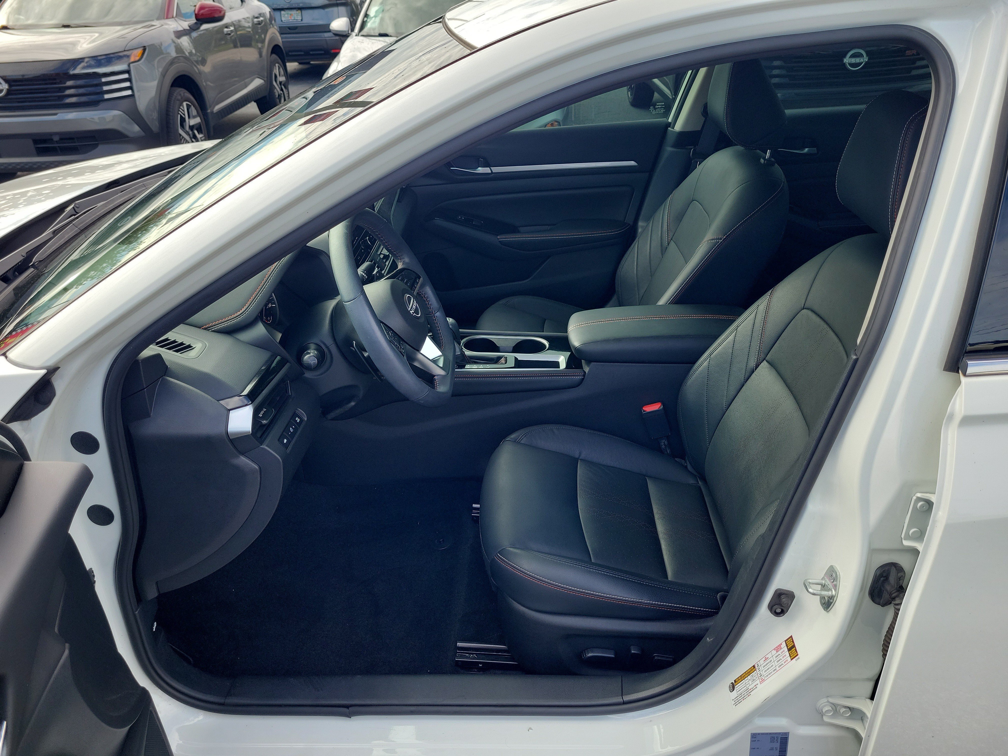 Certified 2024 Nissan Altima 2.5 SR w/ SR Premium Package FWD image 13