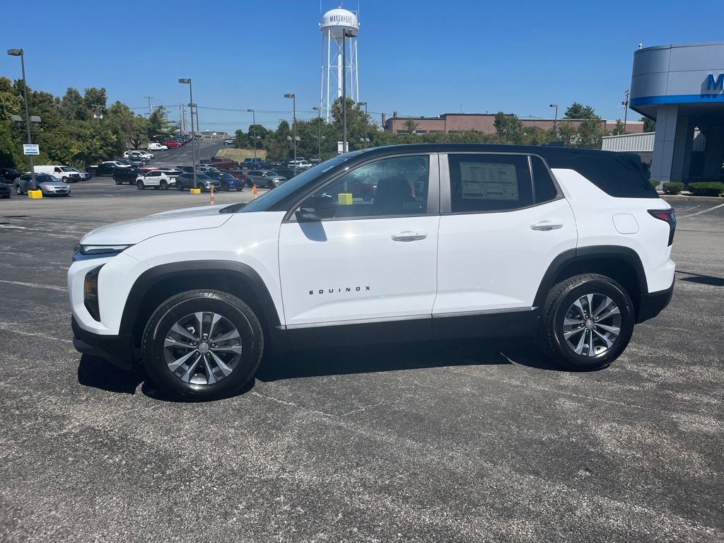 New 2026 Chevrolet Equinox LT image 2