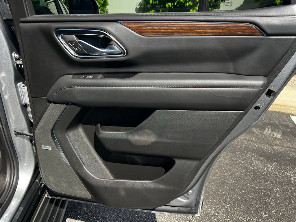 Used 2023 Chevrolet Tahoe High Country AWD/4WD image 33