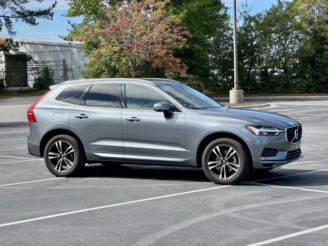 Used 2020 Volvo XC60 T5 Momentum w/ Protection Package Premier image 10