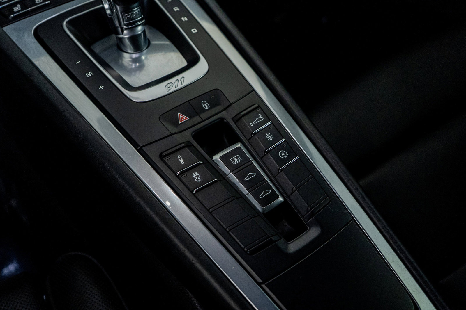 Used 2017 Porsche 911 Turbo image 37