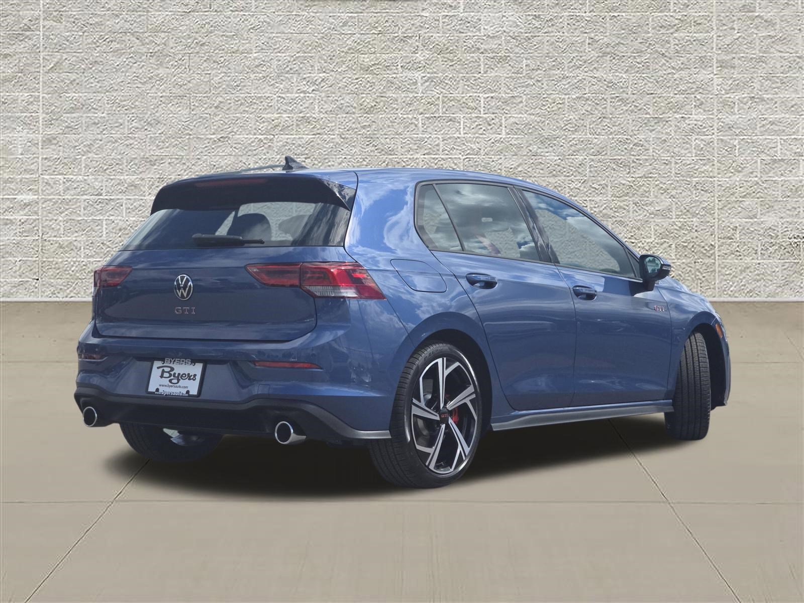 New 2026 Volkswagen GTI SE FWD image 7