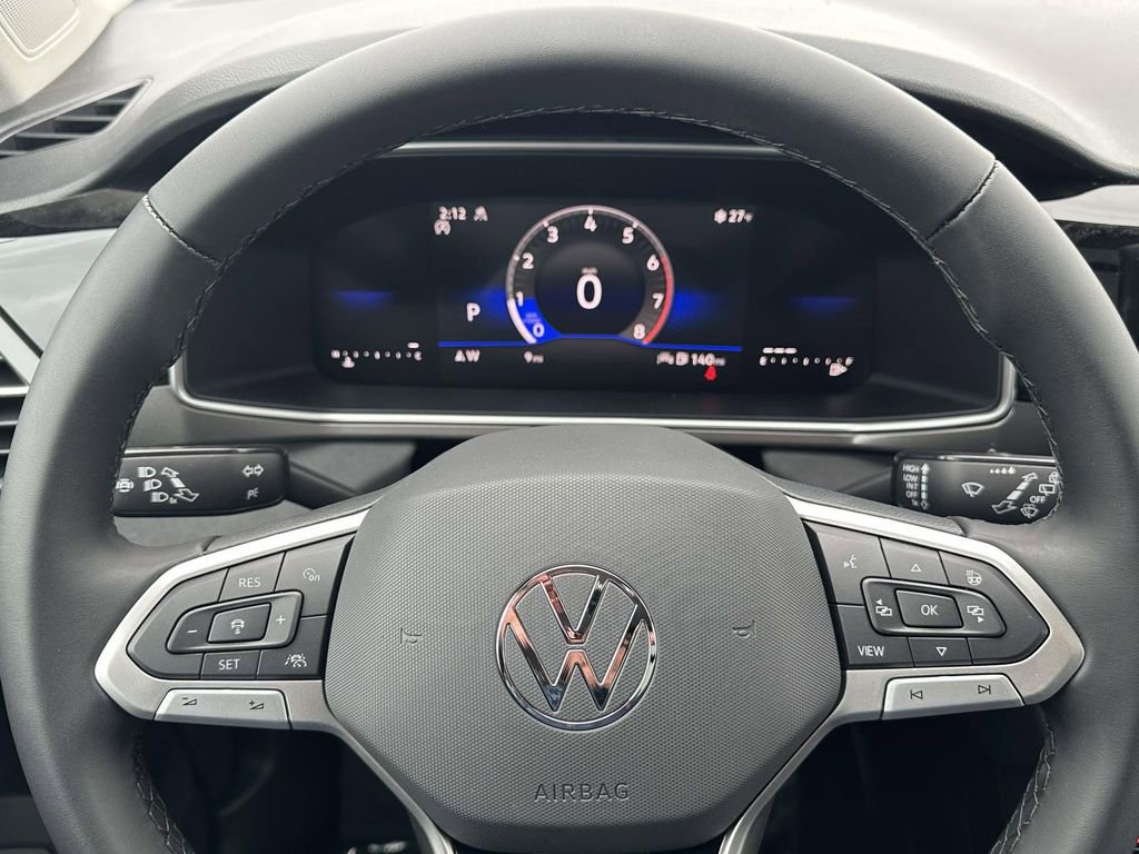 New 2026 Volkswagen Taos SE image 16