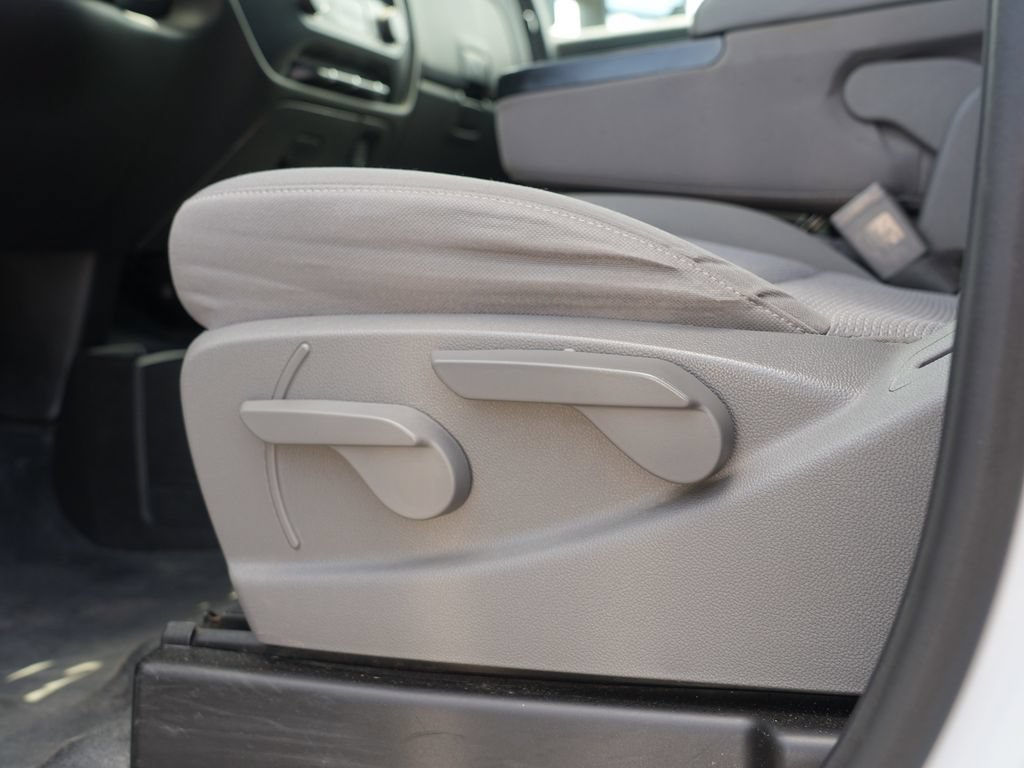 Used 2018 Chevrolet Silverado 3500 4x4 Crew Cab image 15