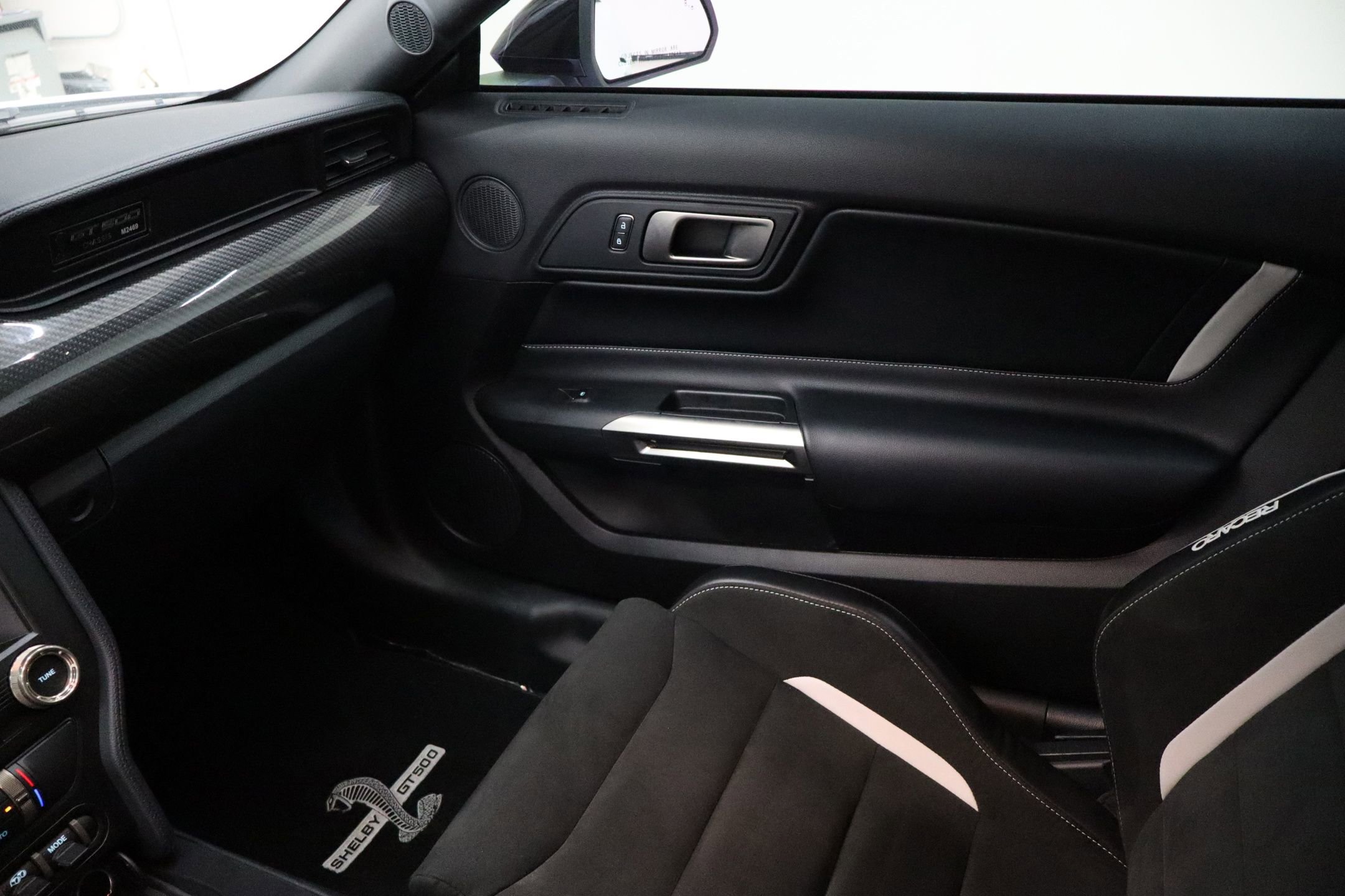 Used 2021 Ford Mustang Shelby GT500 w/ Technology Package image 23