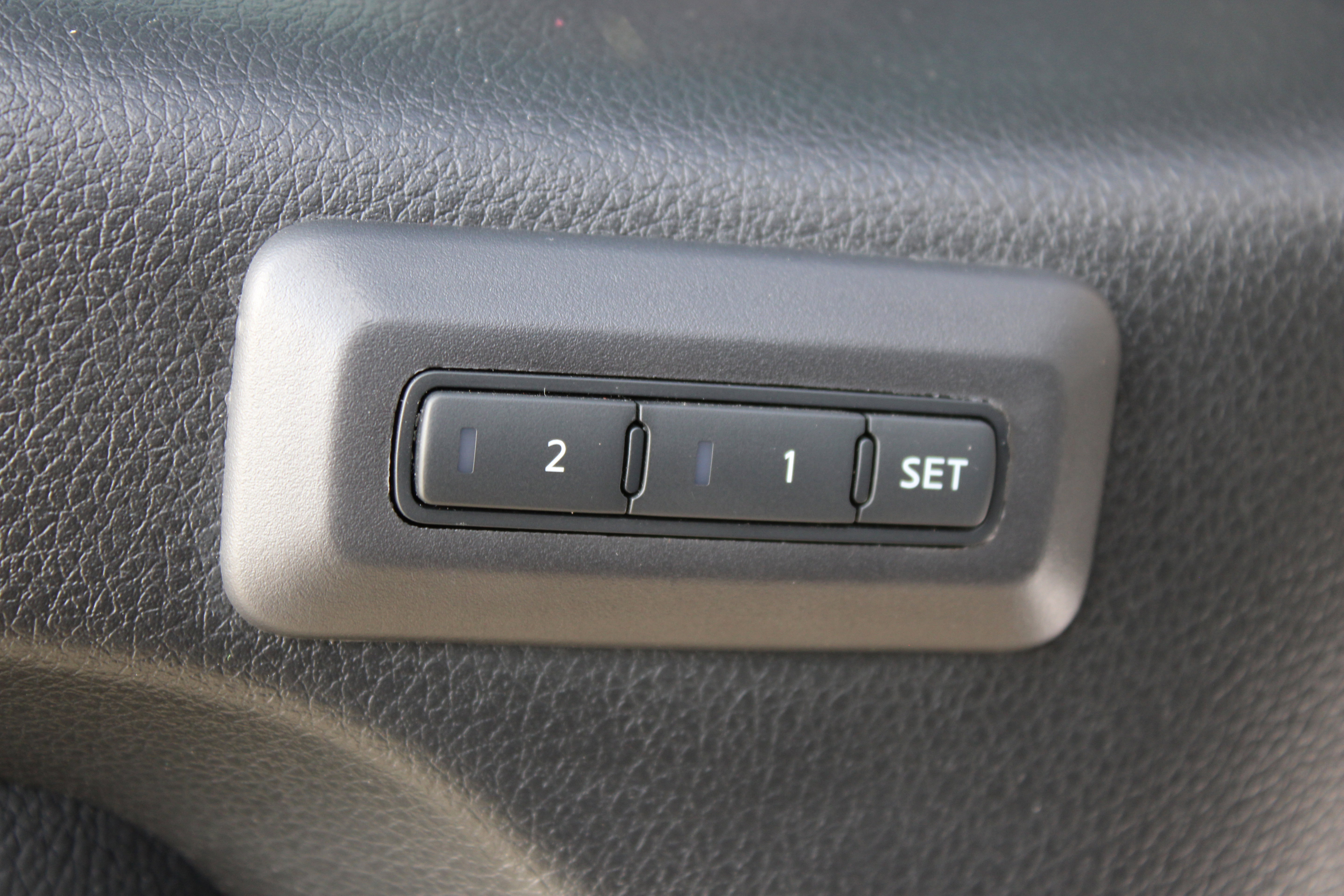 Certified 2024 Nissan Titan PRO-4X w/ Pro-4x Convenience Package AWD/4WD image 37