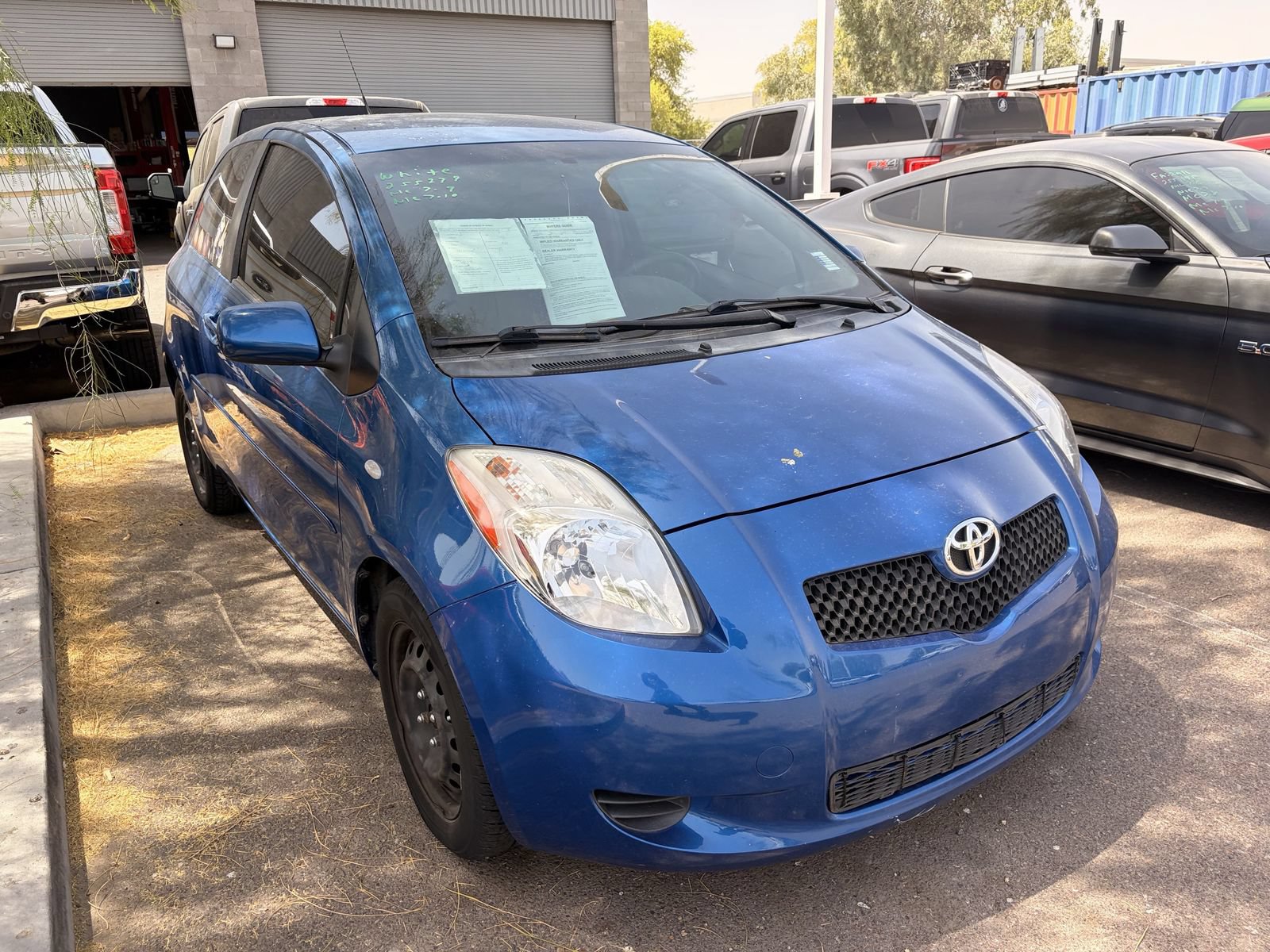 Used 2008 Toyota Yaris 2-Door Hatchback FWD image 3