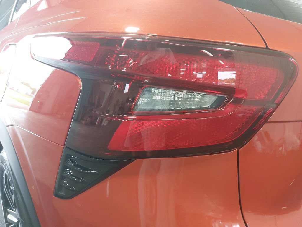 Used 2024 Chevrolet Trax ACTIV w/ Sunroof Package FWD image 34