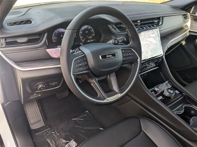 New 2025 Jeep Grand Cherokee Limited image 9