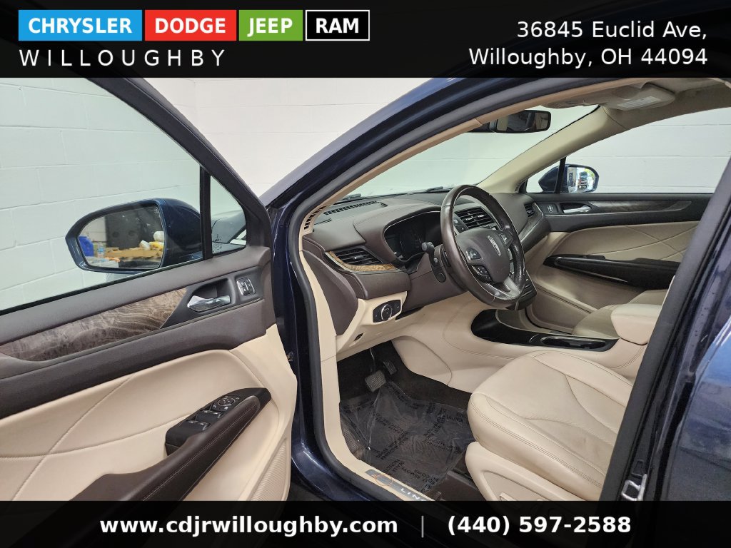 Used 2017 Lincoln MKC Reserve w/ Lincoln MKC Climate Package AWD/4WD image 13