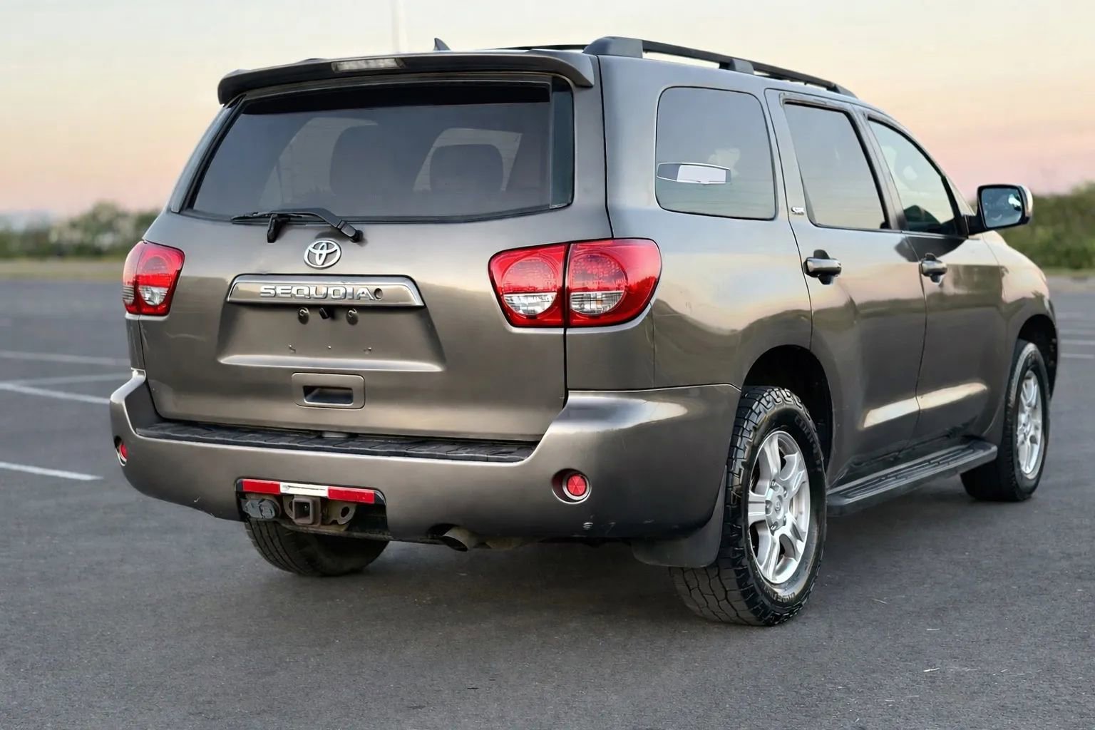 Used 2012 Toyota Sequoia SR5 RWD image 5