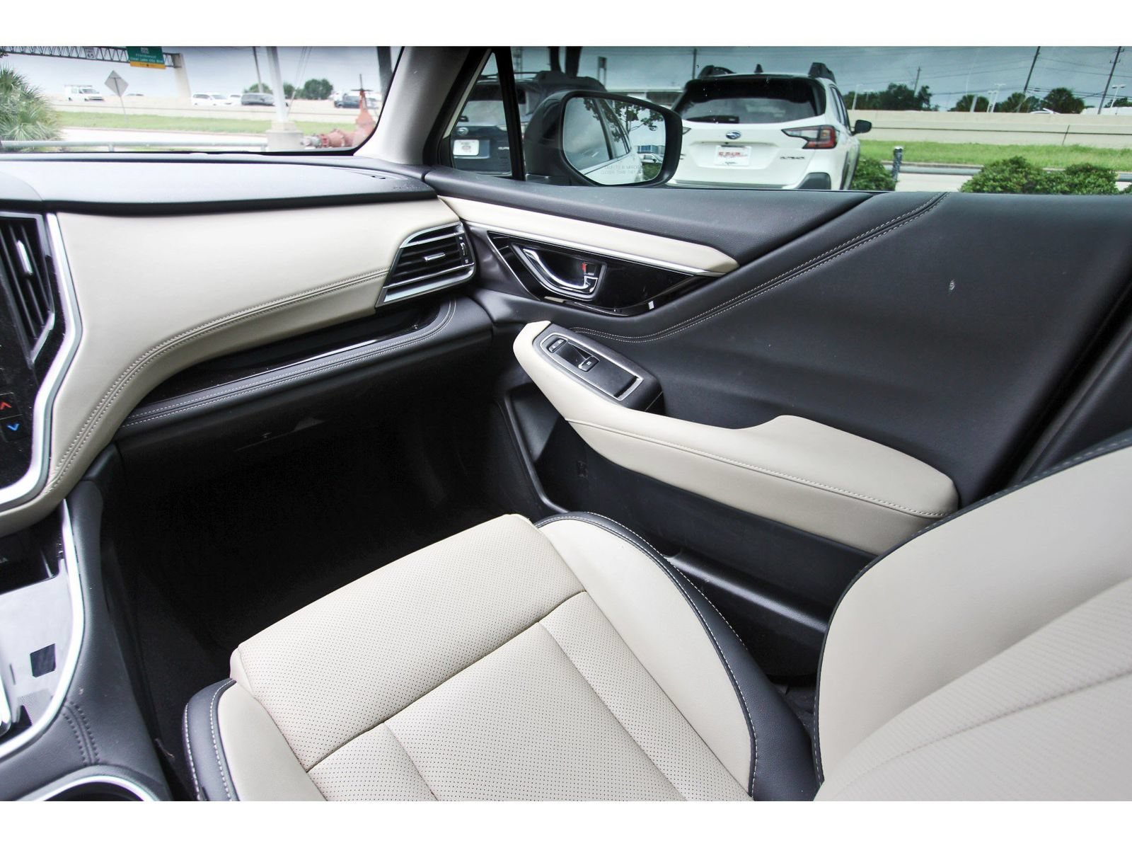 Used 2024 Subaru Outback Limited AWD/4WD image 10